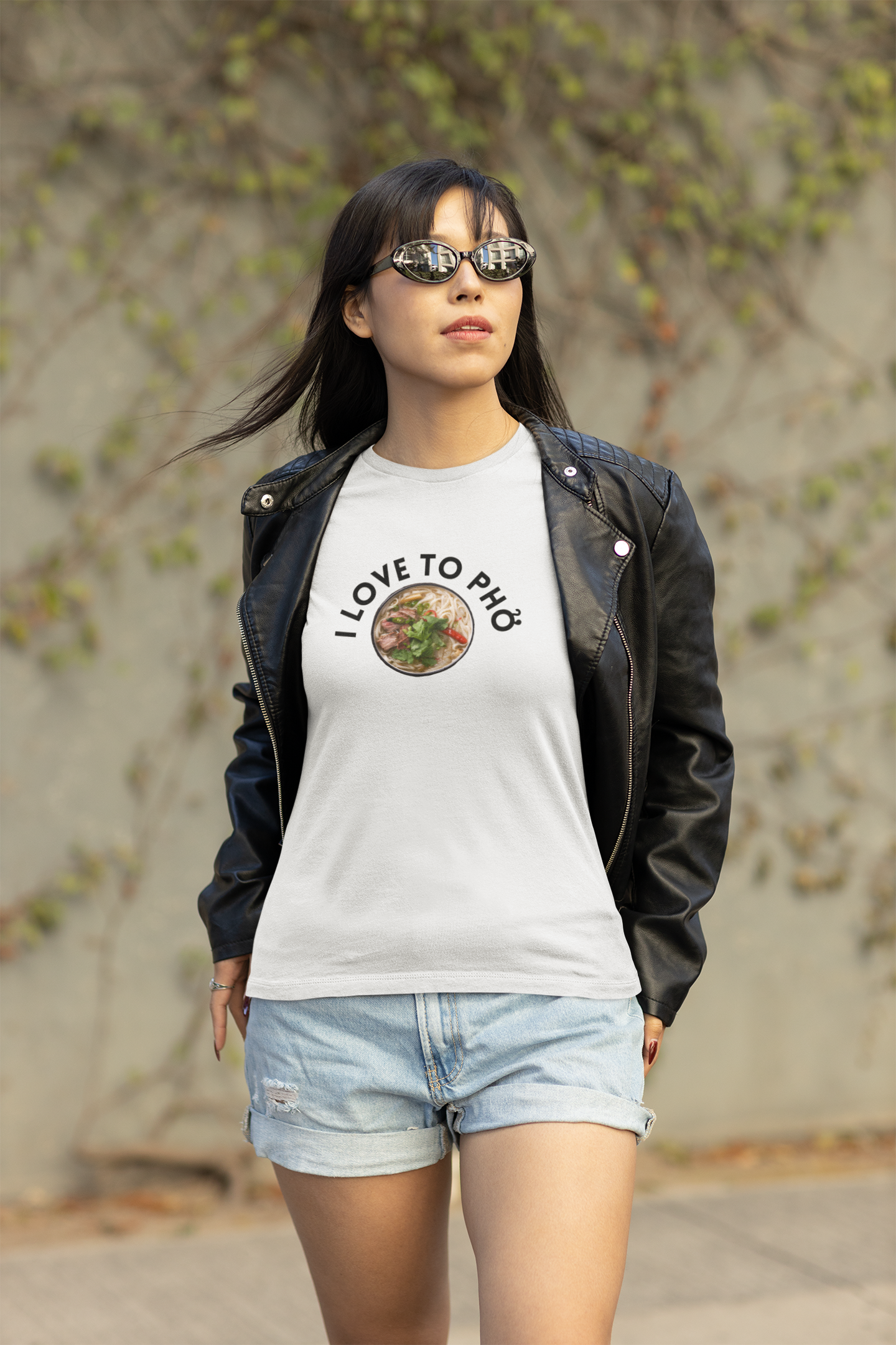 I love to Pho Premium T-Shirt – Divergent Nuts